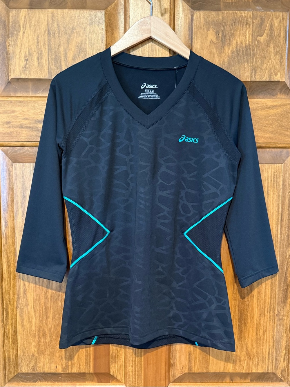 NWT ASICS Black Performance V-Neck Top with Teal Accents